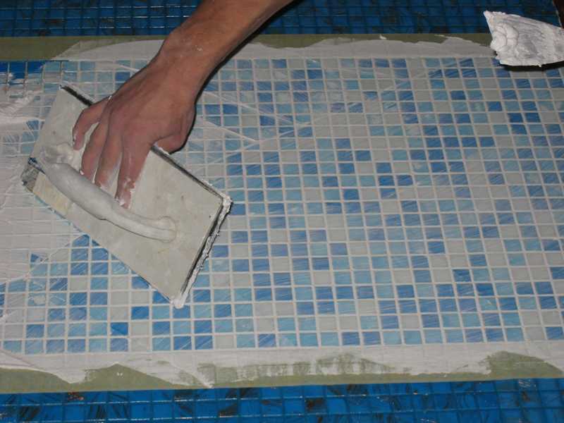 Мозаика в ванной комнате: укладка керамической и стеклянной мозаики своими руками, фото, видео, дизайн